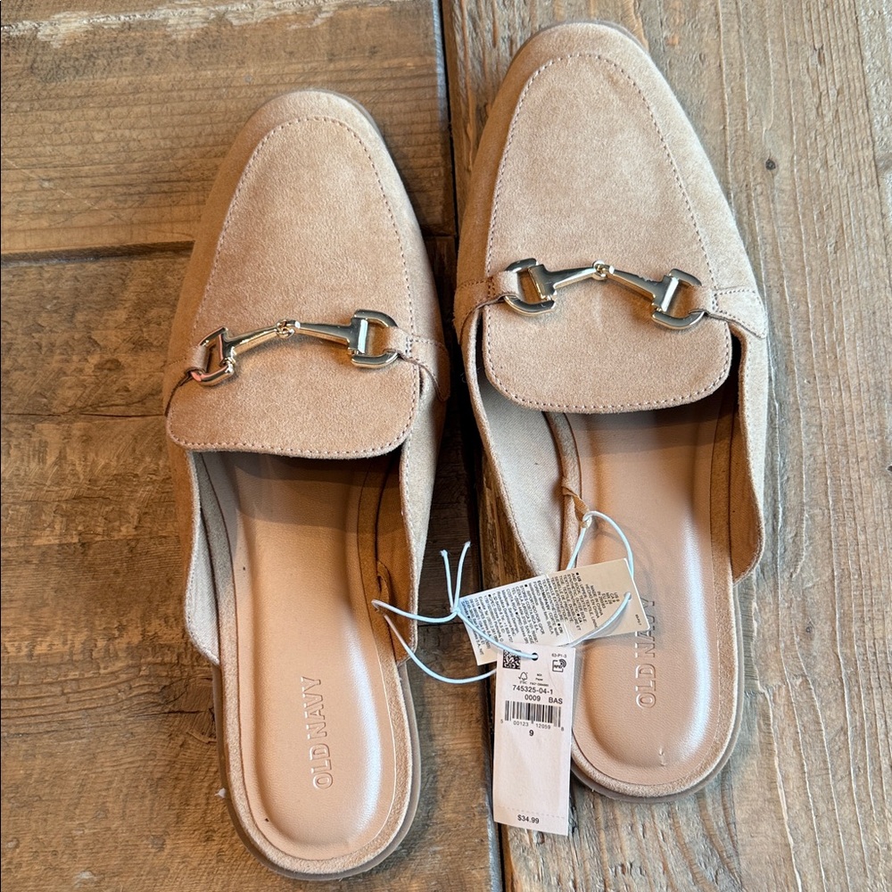 Old Navy Beige Mules with Gold Accent